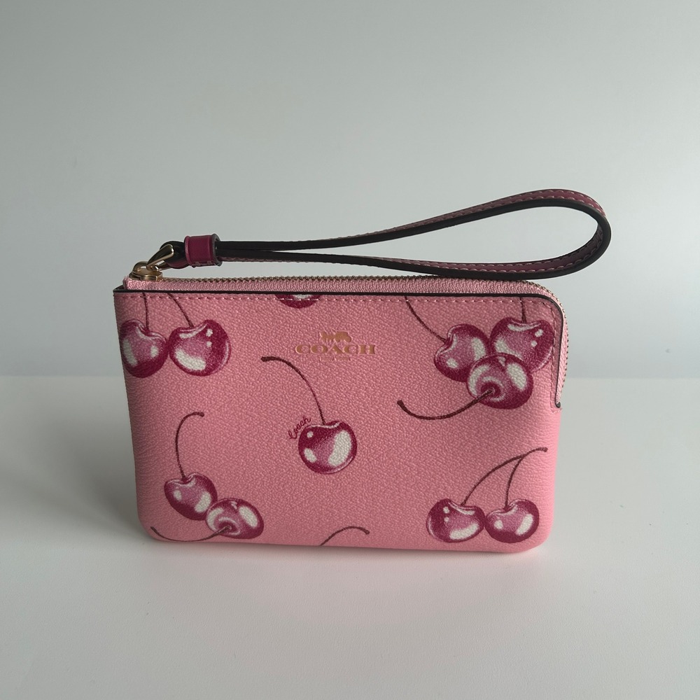 Coach Corner Zip Wristlet Flower Pink Cherry Print Canvas Bag CR819